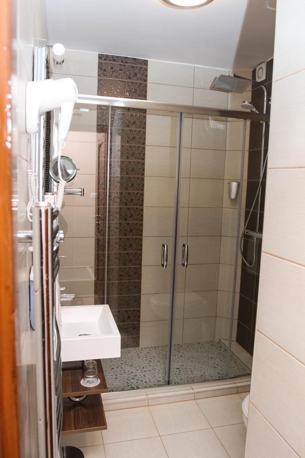 Hotel Elizabeth Байя Екстериор снимка